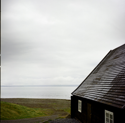 
			<br /><em>the immigration center
			<br />where all icelanders come to find their roots
			<br />..and where their branches went
			<br /><br /><br /><br /><br />(in bill holms's town of hofsós / NW)</em>