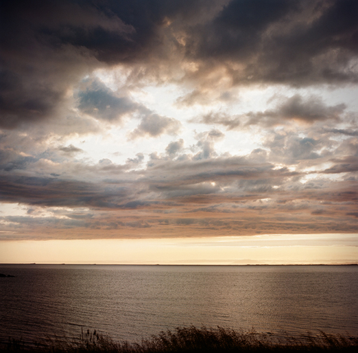 
			<br /><em>sunset on the end of a farm 
			<br />(a perfect camping spot)
			<br /><br /><br /><br /><br />(near melaleiti / SW)</em>